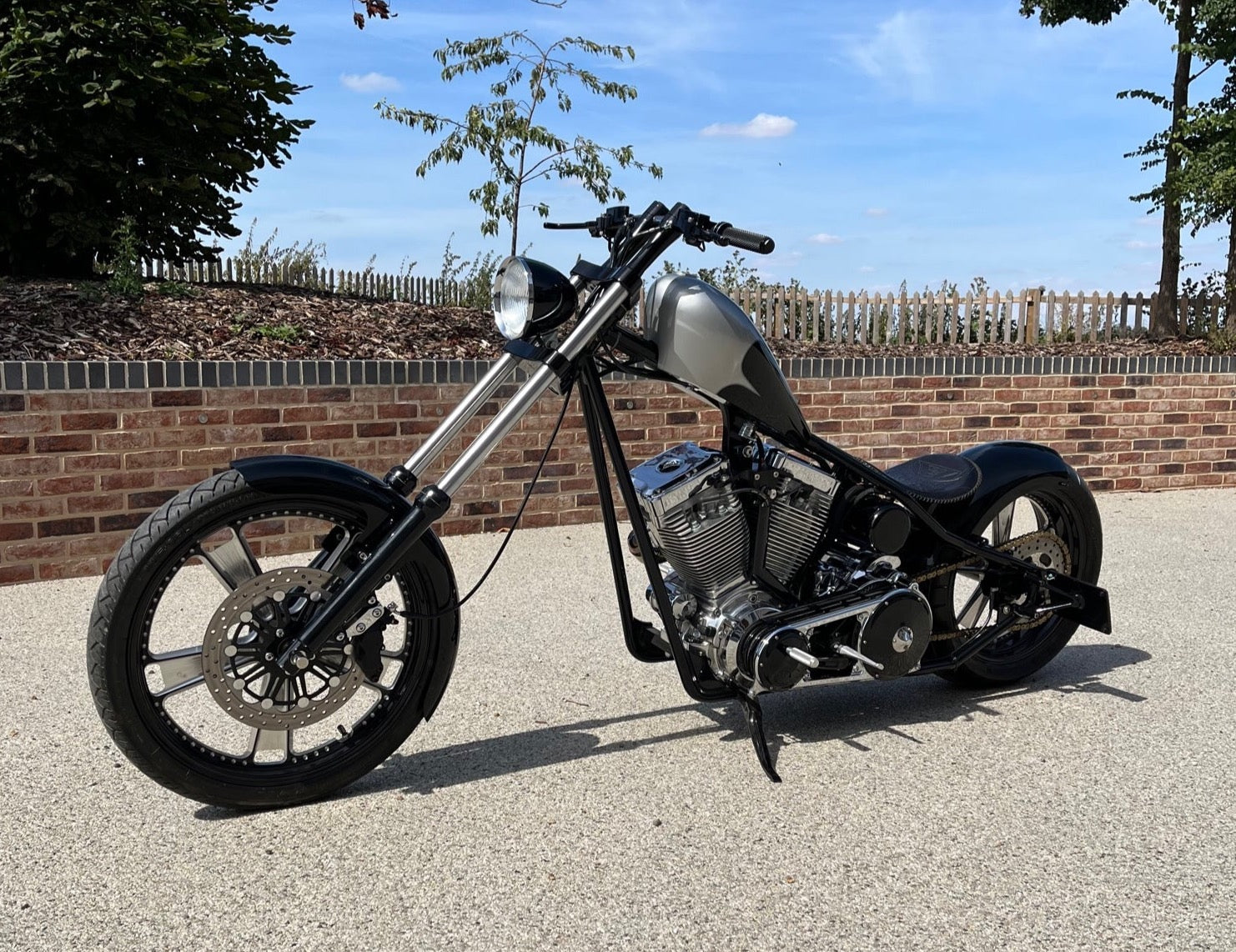 El Lobo Cycles - Speeddealer - CFL West Coast Choppers